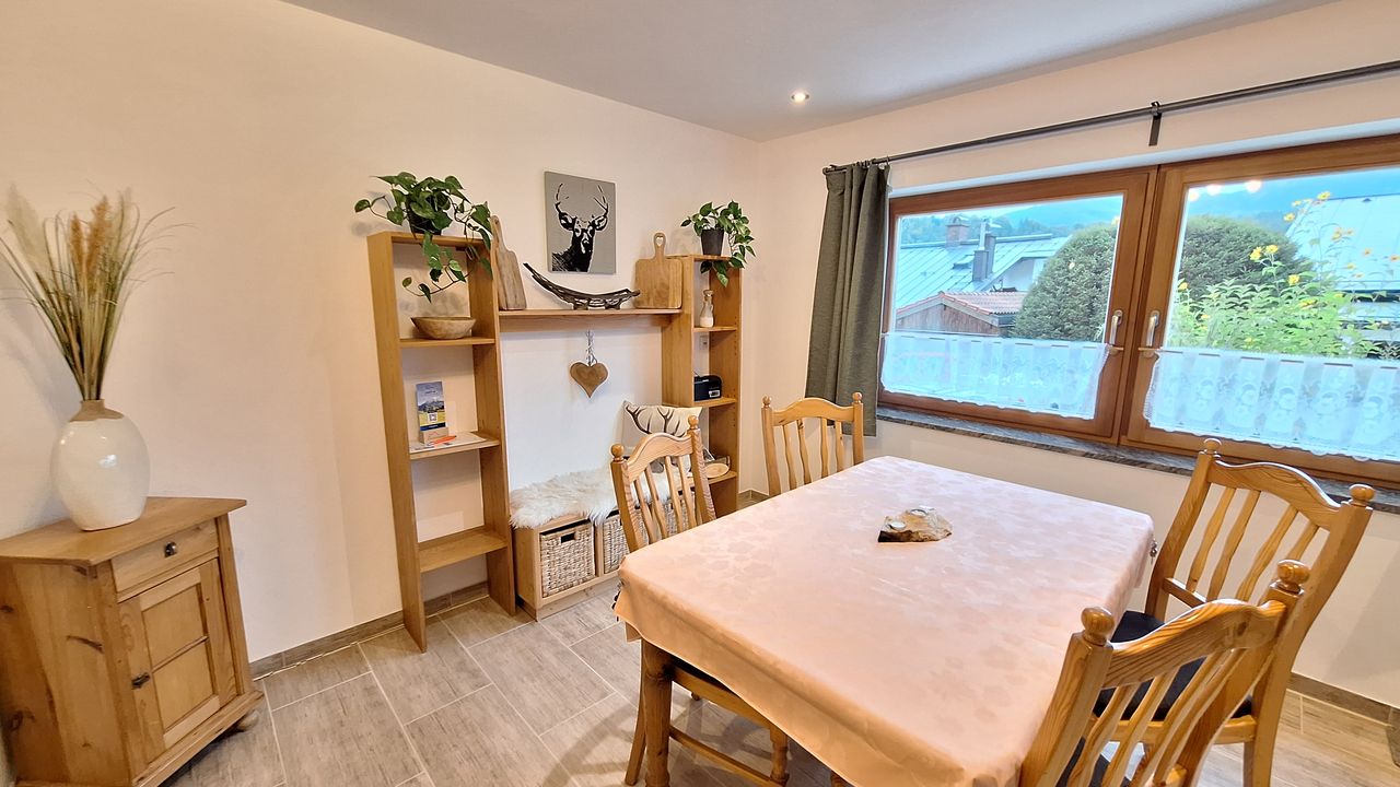 Essbereich der Ferienwohnung Lattengebirge Essbereich der Ferienwohnung Lattengebirge